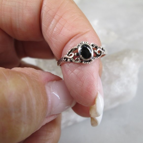 Black Onyx 925 Sterling Ring>Onyx ring,925 Onyx ring,Bali Ring,925 Sterling ring - Picture 1 of 5